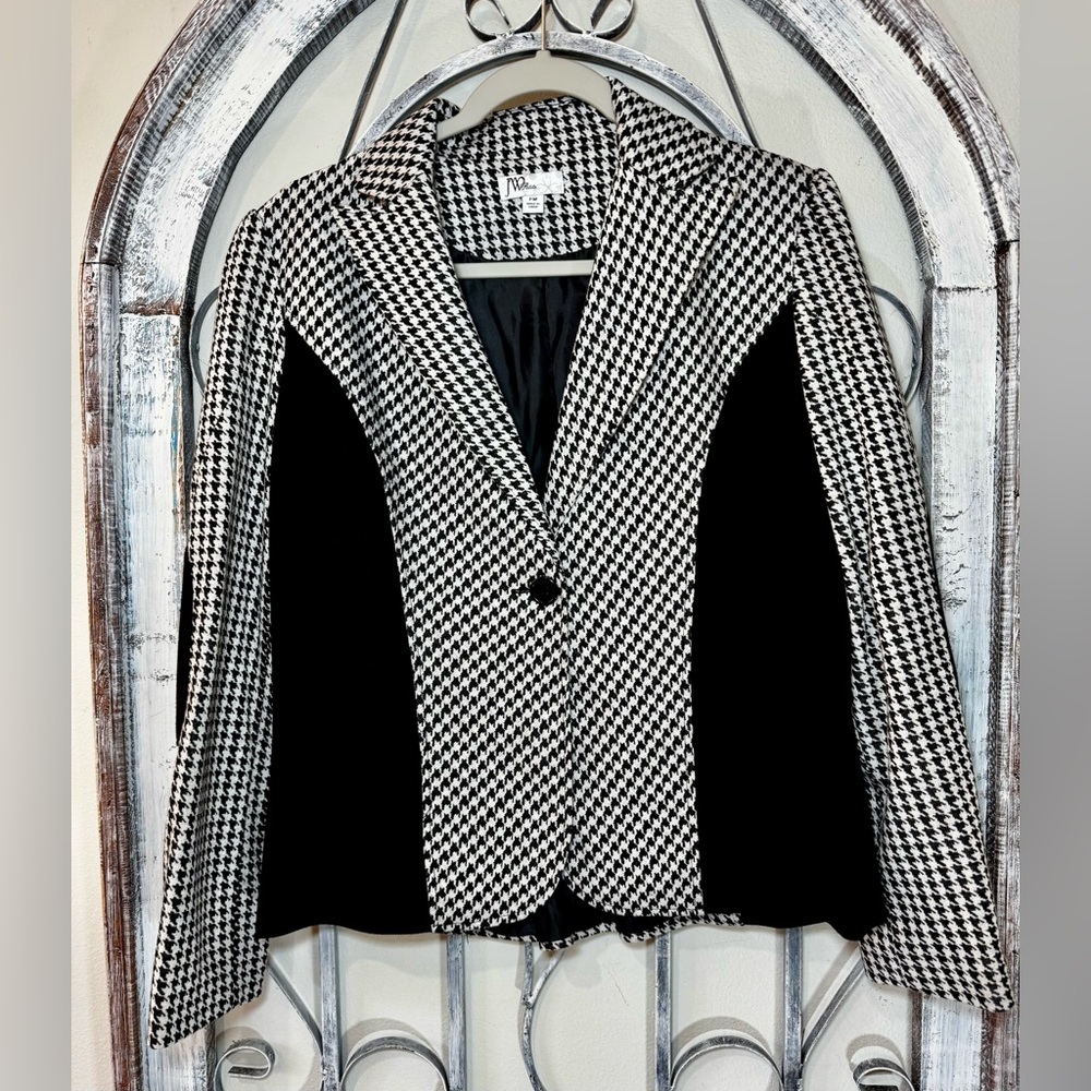 JW Petite Black and White Houndstooth Jacket Ruffled Back Elbow Patches #1554